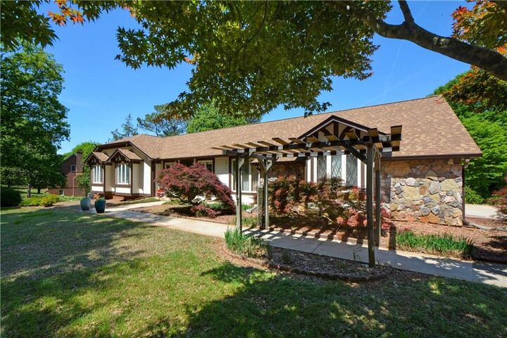 Property Photo:  130 Hawn Road  GA 30215 