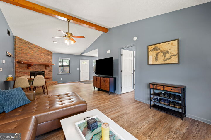 Property Photo:  129 W Peach Avenue  GA 31548 