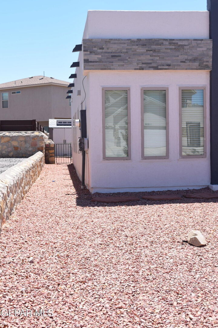 Property Photo: 304 Playa Tronones TX 79932