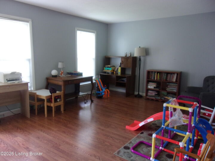 Property Photo:  5603 Mosswood Ln  KY 40291 