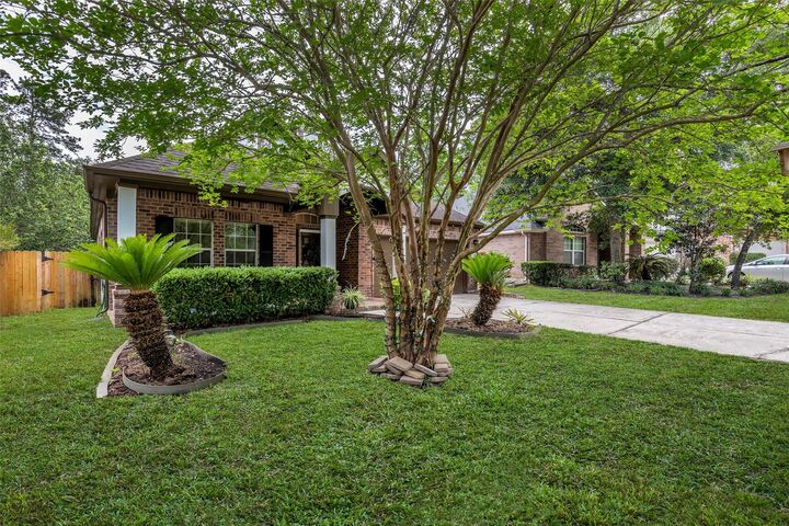 Property Photo: 134 S Star Ridge Circle TX 77382