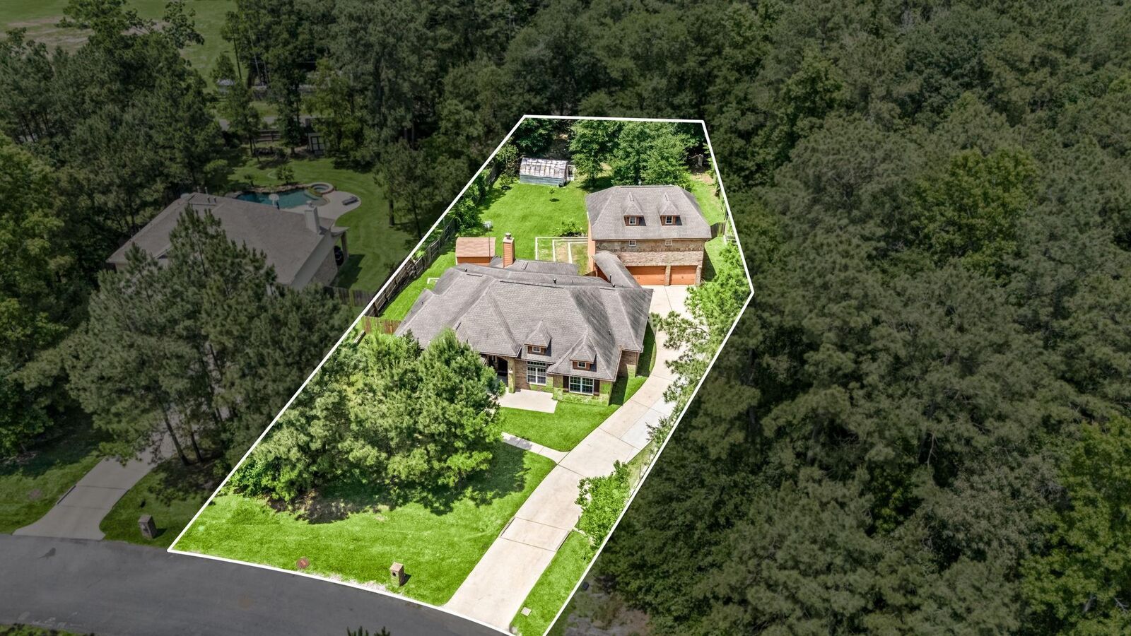 Property Photo:  42 Brookefield Circle  TX 77355 