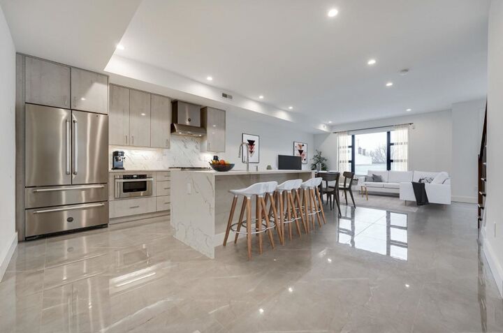 Property Photo:  290 Griffith St 2  NJ 07307 