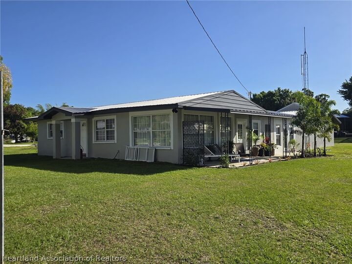 Property Photo:  223 Cypress Point  FL 33857 