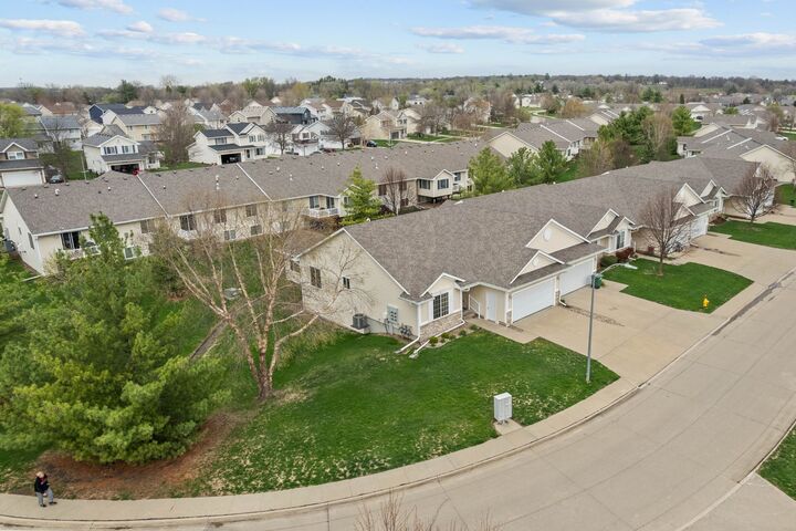 Property Photo: 6030 Pinewood Court IA 50131
