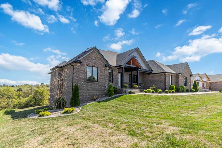 Property Photo:  4160 Equestrian Way  KY 40475 