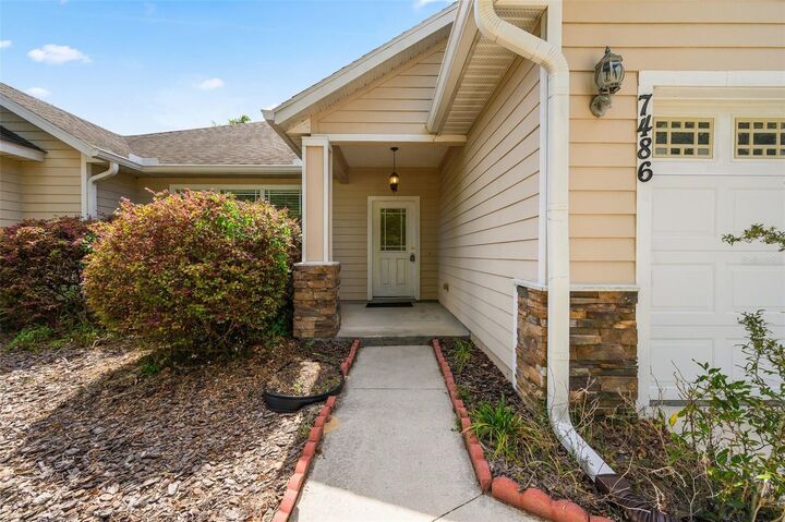 Property Photo:  7486 SW 87th Terrace  FL 32608 
