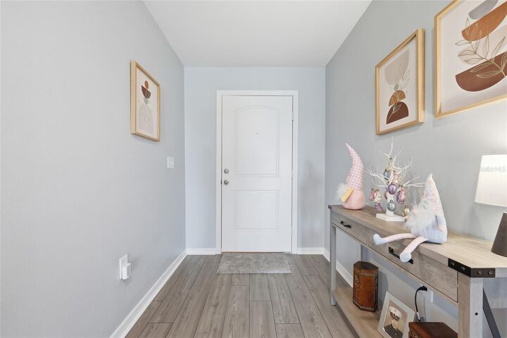 Property Photo:  1607 Swan Lake Circle  FL 33838 