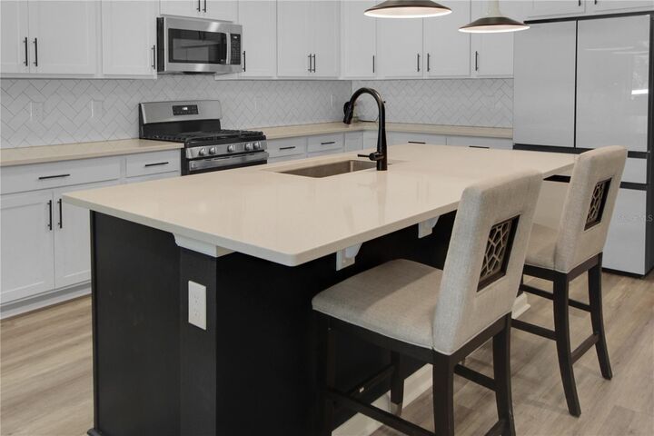 Property Photo:  5208 Meadow Song Drive  FL 34762 