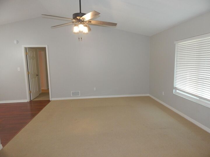 Property Photo: