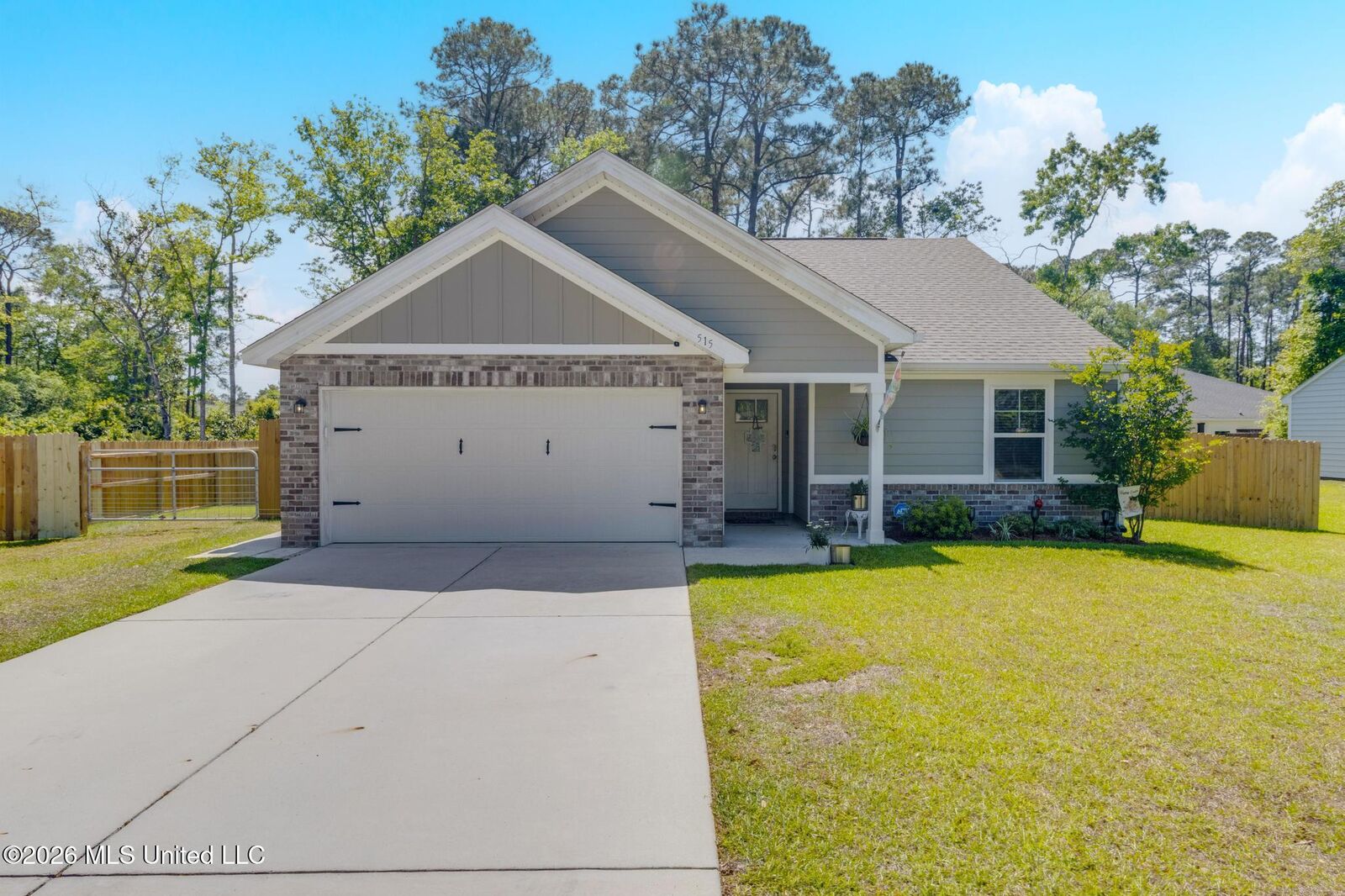 Property Photo:  515 Peach Street  MS 39564 
