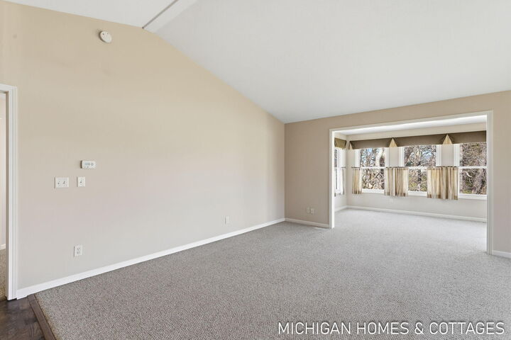 Property Photo:  1535 Ashtyn Woods Parkway  MI 49464 