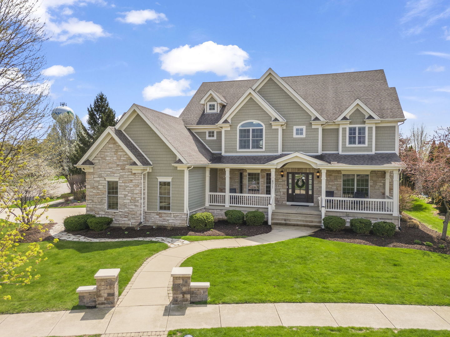 Property Photo:  671 Sheffield Circle  IL 60554 