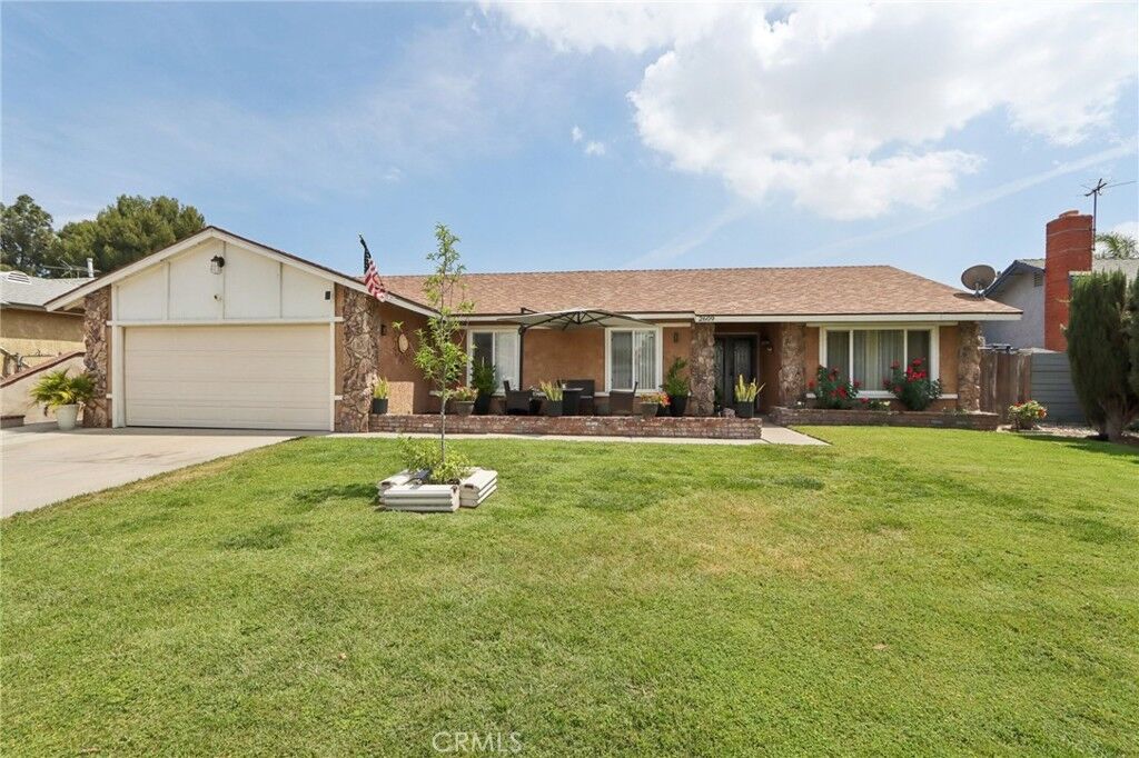 Property Photo:  2609 S Tiara Avenue  CA 91761 
