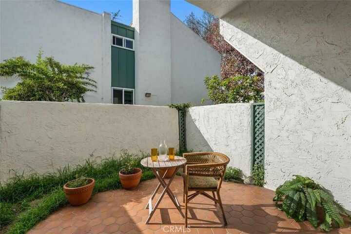 Property Photo:  4916 McConnell Avenue  CA 90066 