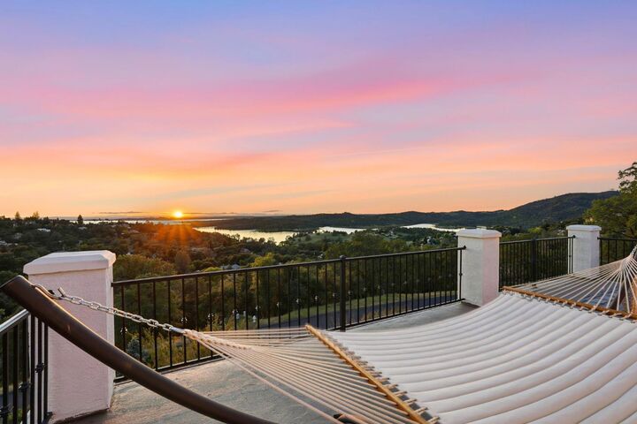 Property Photo: 854 Villa Del Sol CA 95762