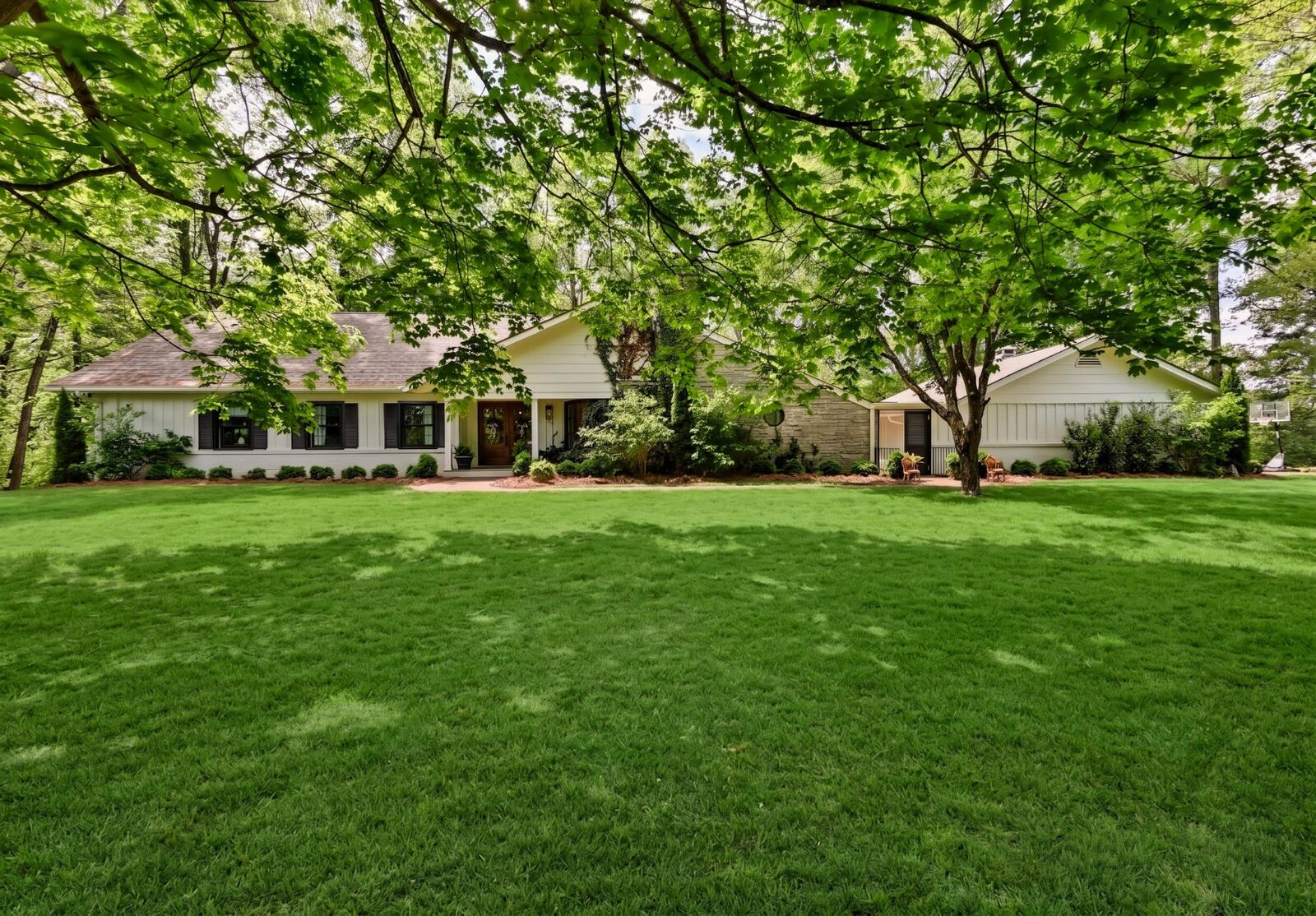Property Photo:  1667 Simpson Dr  TN 37043 