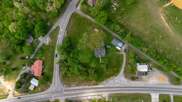 Property Photo:  1501 Hwy 31 W  TN 37072 