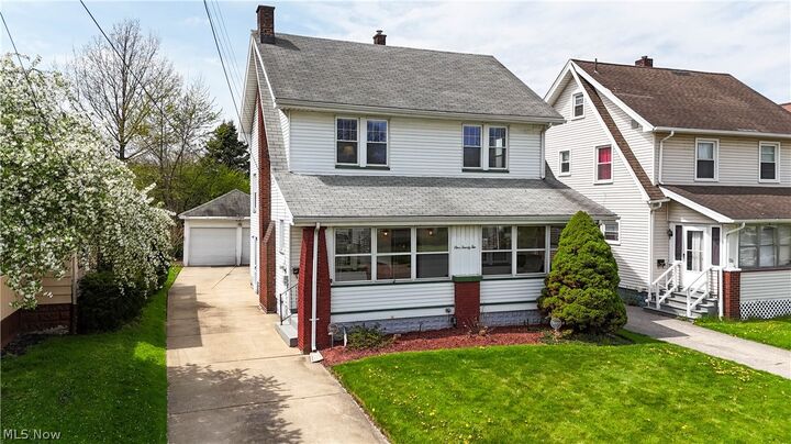 Property Photo:  122 N Bon Air Avenue  OH 44509 