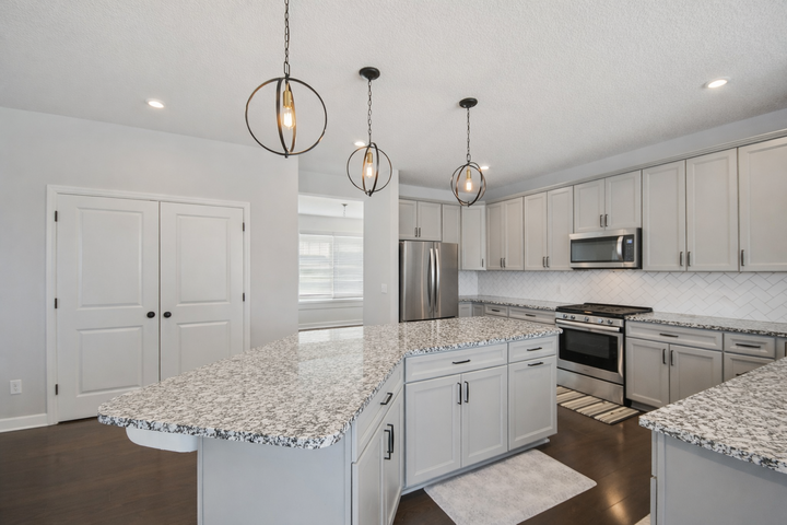 Property Photo:  18468 70th Avenue N  MN 55311 