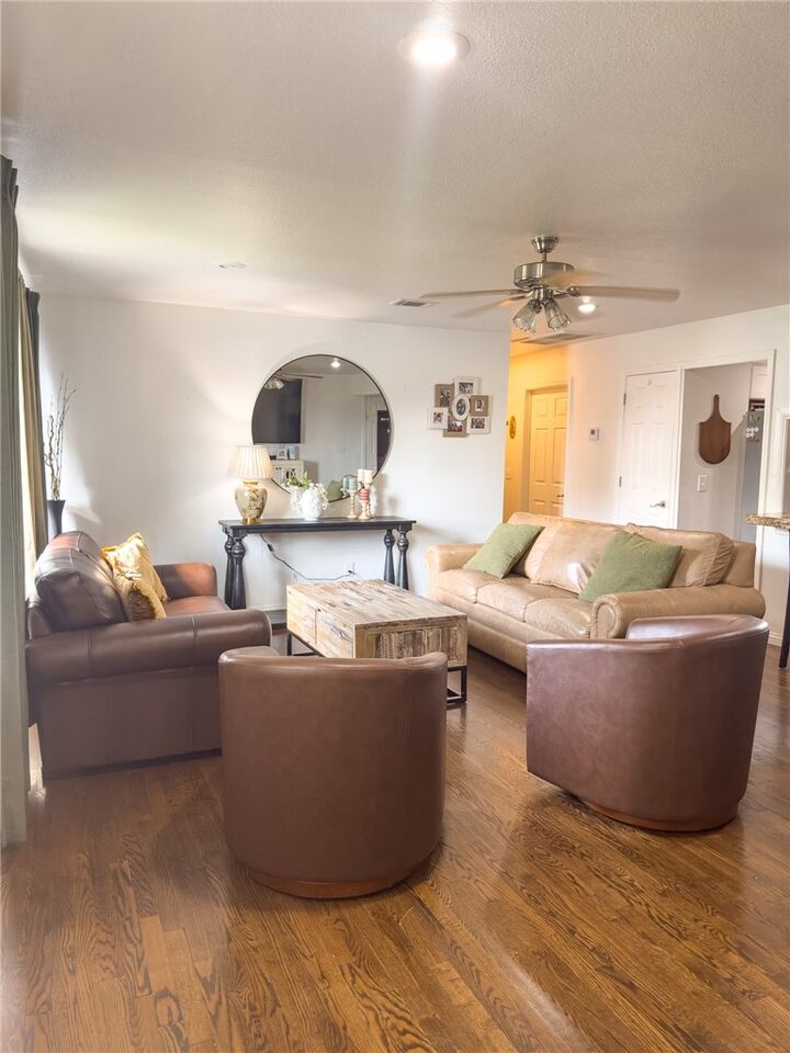 Property Photo:  519 N 10th Street  AR 72756 