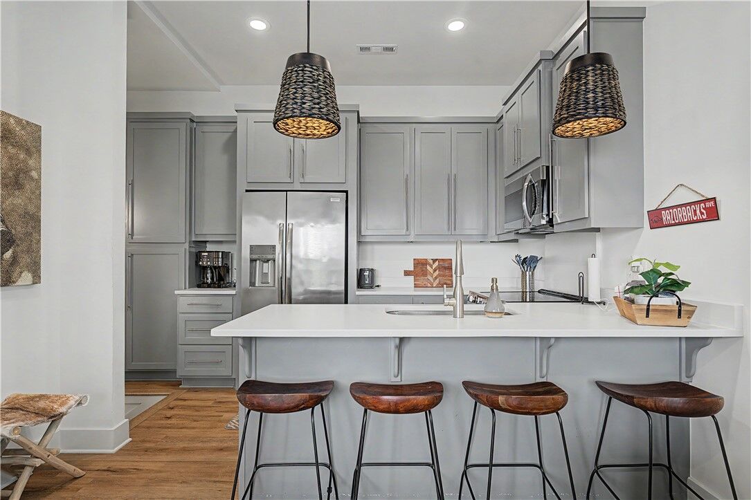 Property Photo:  374 S Hill Avenue  AR 72701 
