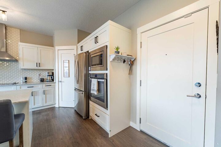Property Photo: 10 Walgrove Walk SE 412 AB T2X 4E1