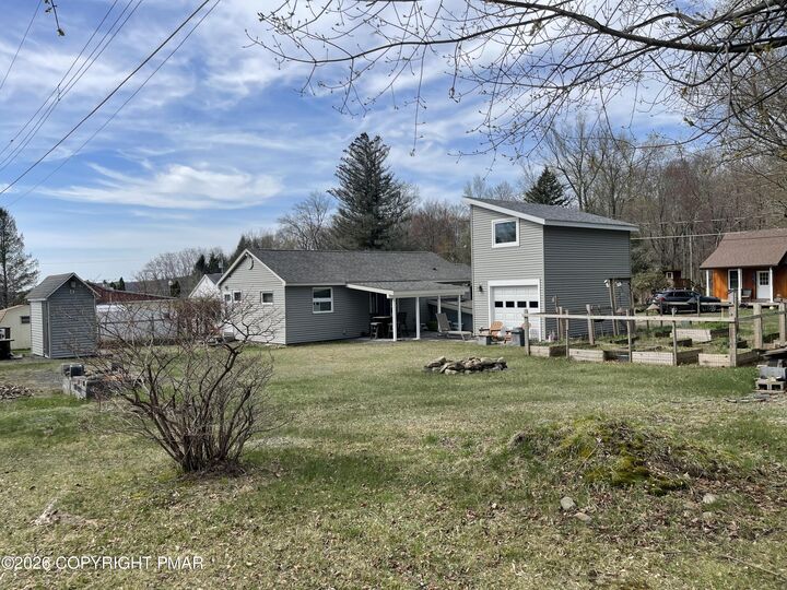 Property Photo:  9 Beech Street  PA 18424 