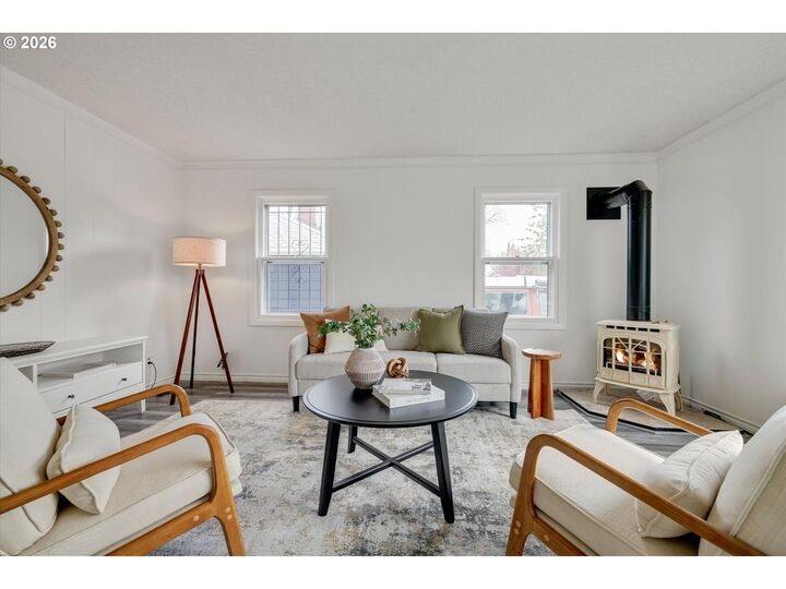 Property Photo:  4905 NE 78th Ave  OR 97218 