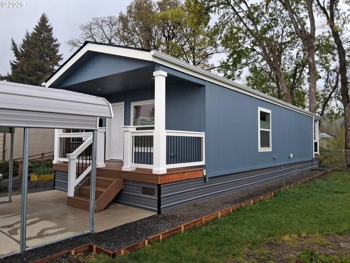 Property Photo:  503 SE Sheridan 34  OR 97378 