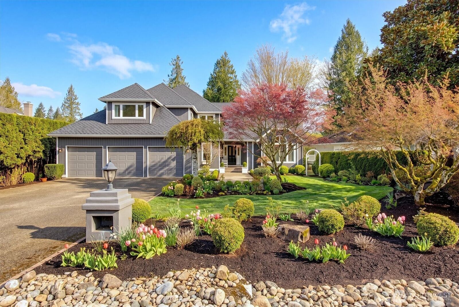 Property Photo:  14127  205th Avenue NE  WA 98077 