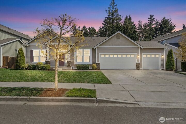 Property Photo:  20109  61st Ave Ct  E  WA 98387 