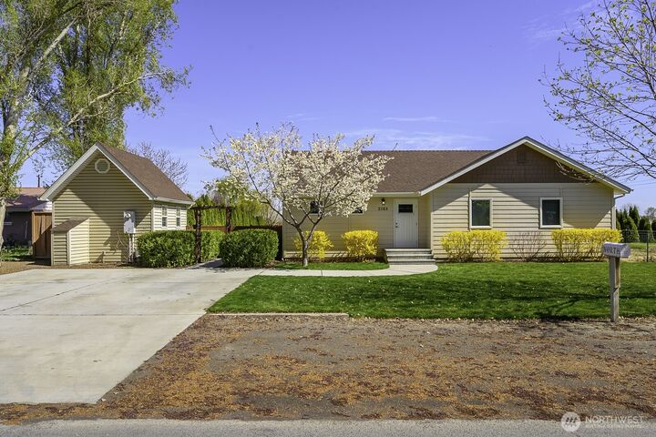 Property Photo: 2143 NE Valley Road WA 98837