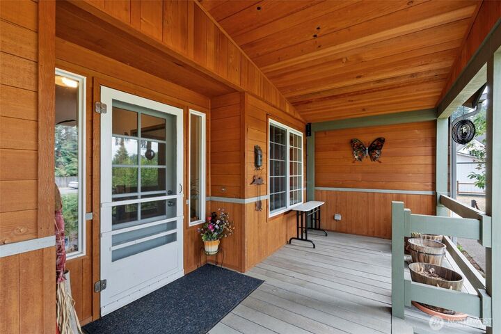 Property Photo:  220  California Street  WA 98572 