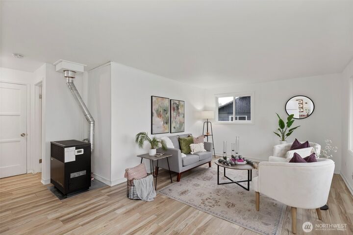 Property Photo:  3326  - 3328 Halverson Avenue  WA 98310 