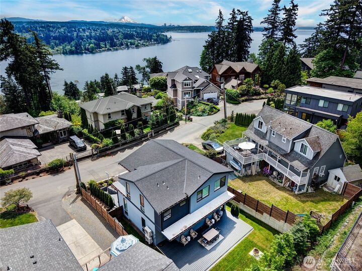 Property Photo: 11855 89th Place NE WA 98034