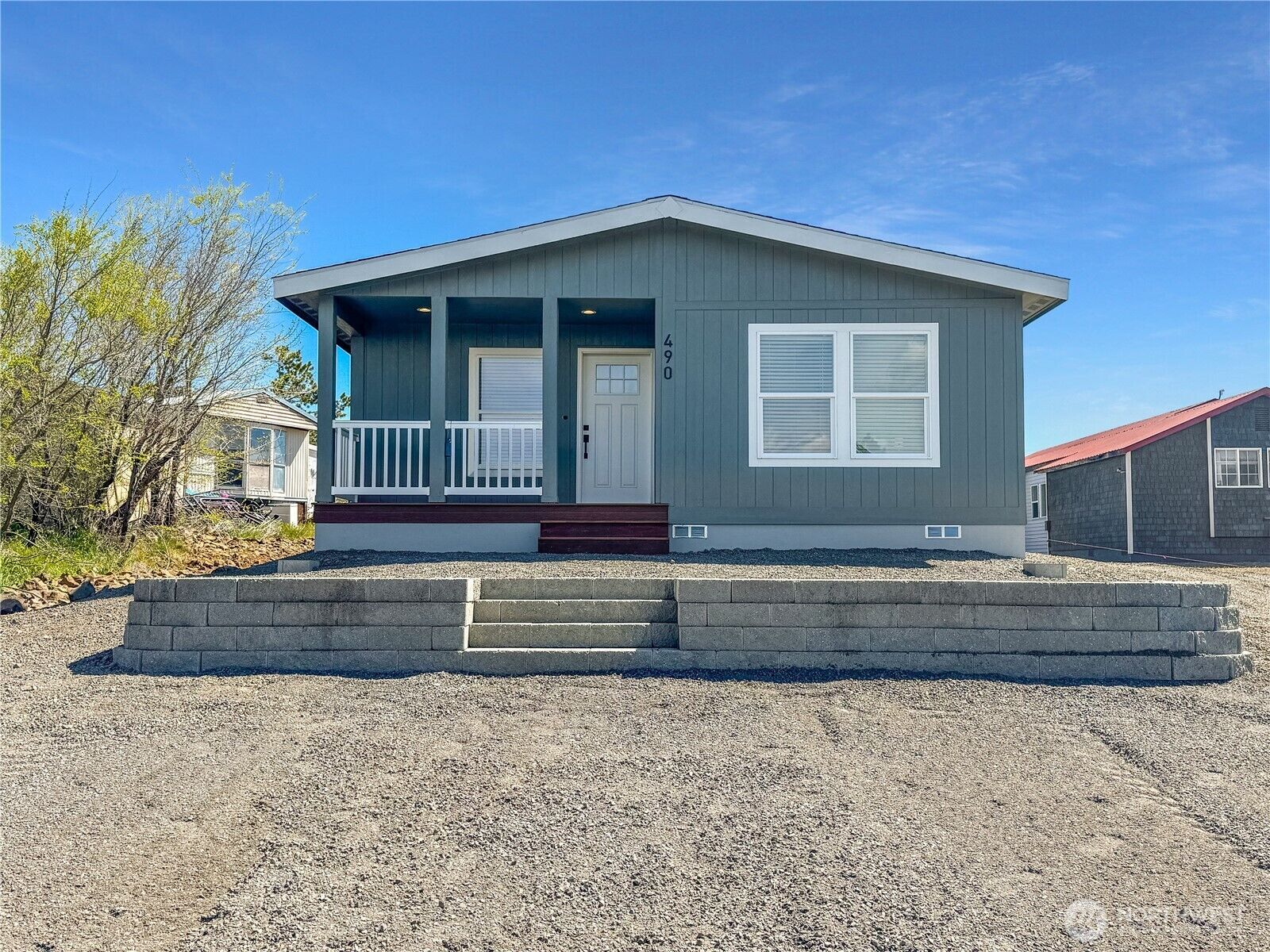 Property Photo:  490  Highline Loop  WA 98922 