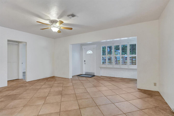 Property Photo:  1316 NE 2nd Avenue  FL 33304 