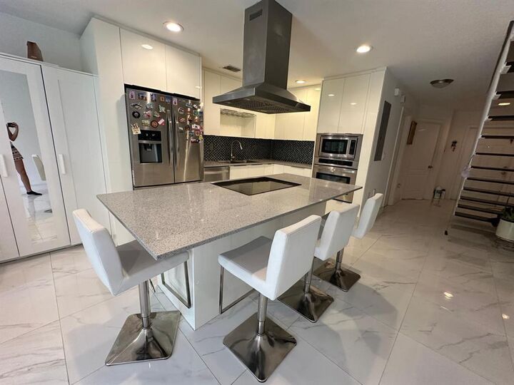 Property Photo: 3052 SW 129th Terrace 114 FL 33027