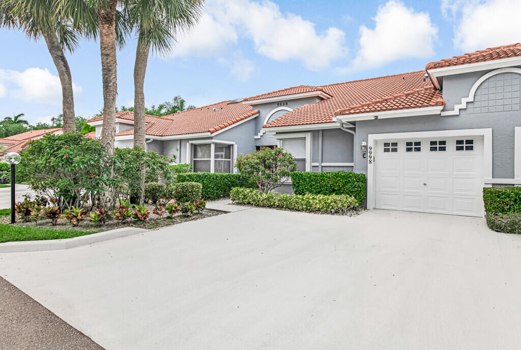 Property Photo: 9998 Seacrest Circle C FL 33437