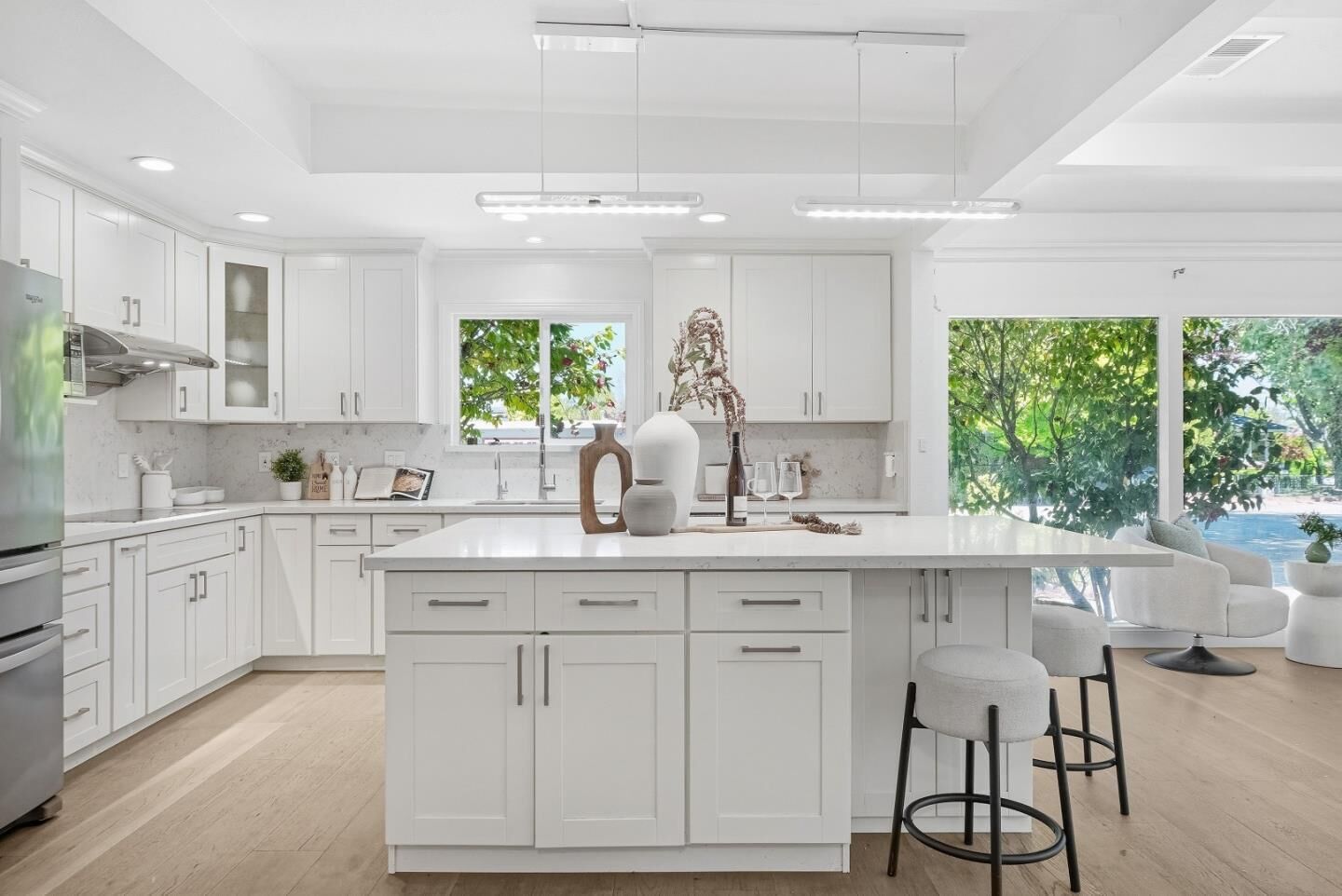 Property Photo:  592 Sunnymount Avenue  CA 94087 