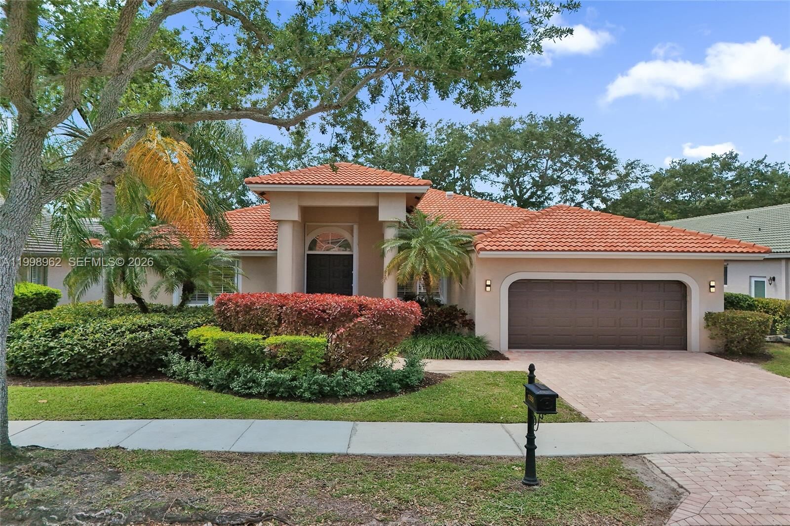 Property Photo:  1356 Ginger Cir  FL 33326 