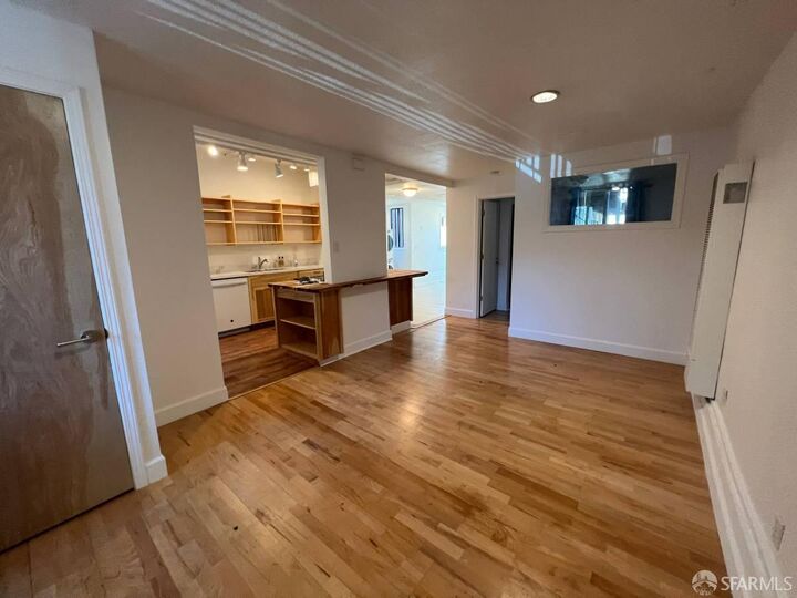 Property Photo:  1404 Van Dyke Avenue B  CA 94124 