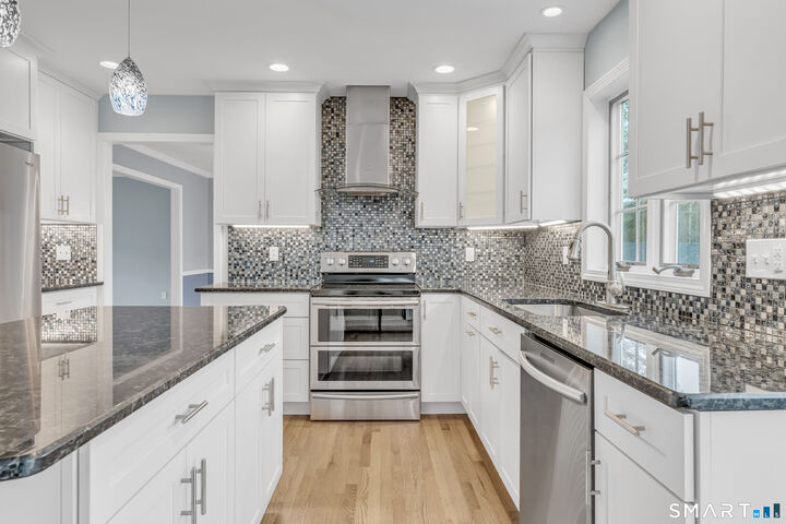 Property Photo:  3 Bonna Street  CT 06403 