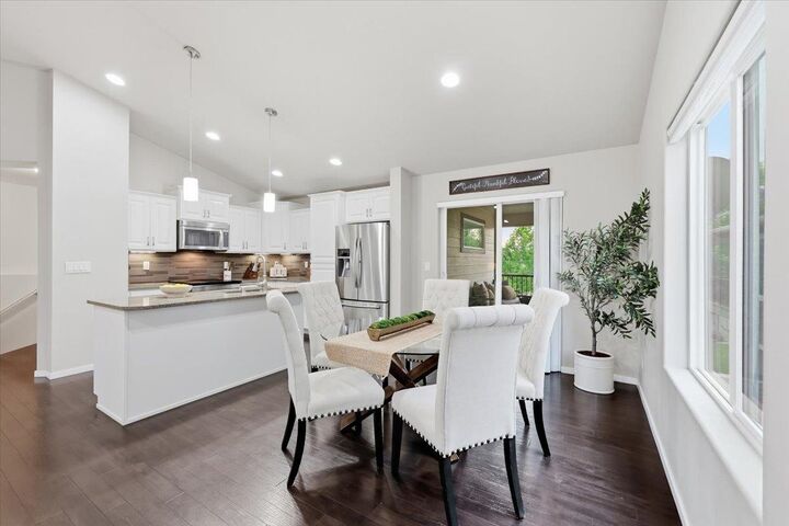 Property Photo: 6831 S Blackwing Ct WA 99224