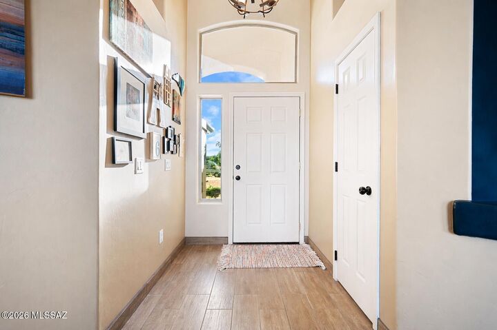 Property Photo: 12462 N Stone Ring Drive AZ 85653