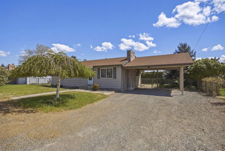 Property Photo:  3201 Hill Drive  WA 98930 
