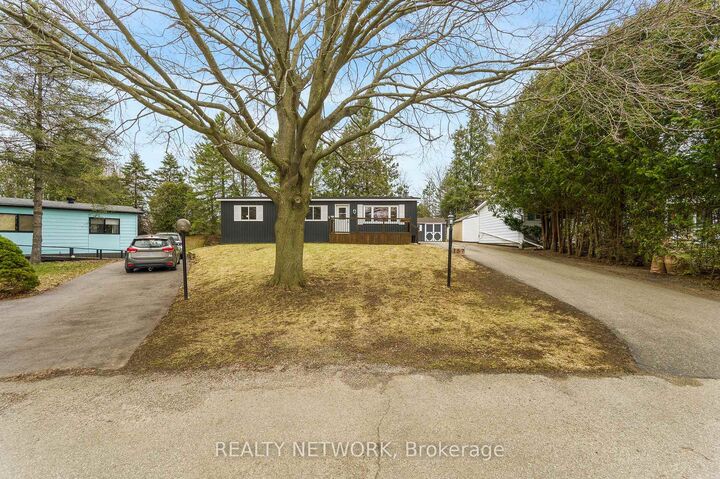 Property Photo: 157 Maple Crescent ON N0B 2H0