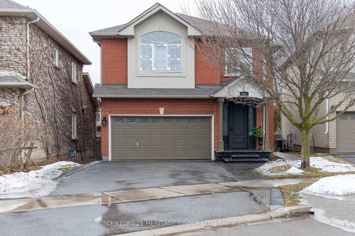 2434 Blue Holly Crescent — photo 1