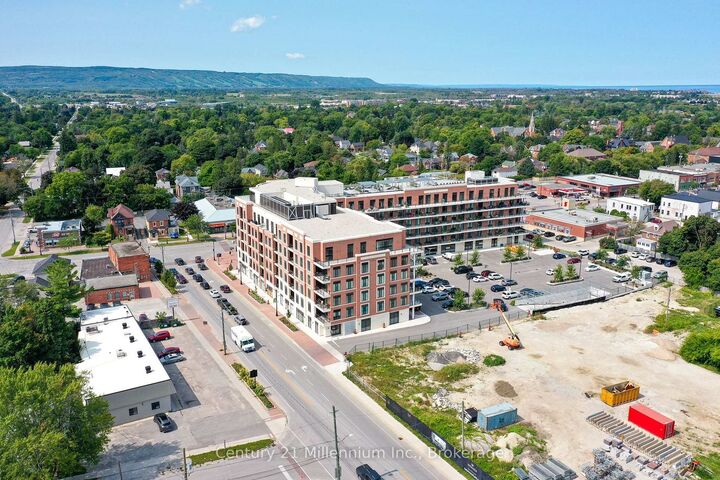 Property Photo:  1 Hume Street 410  ON L9Y 0X3 